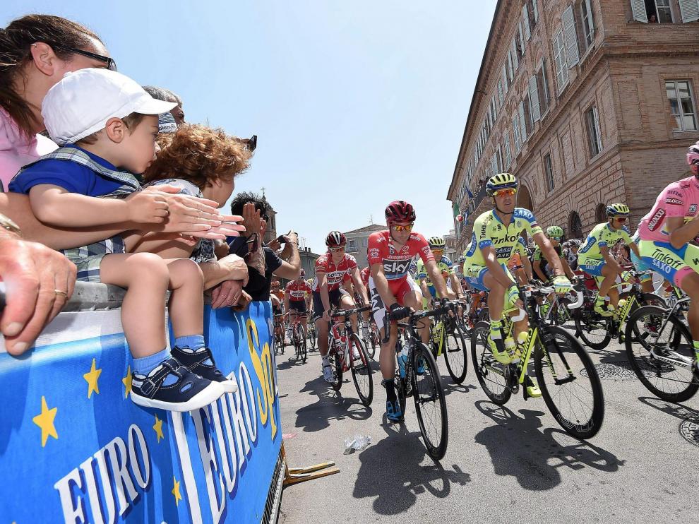 Salida de la etapa del Giro de Italia