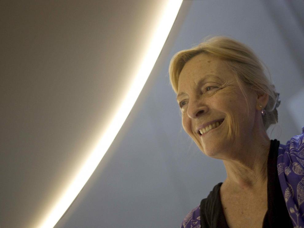 La escritora Soledad Puértolas tras la presentación de su libro 'El fin', en Barcelona.