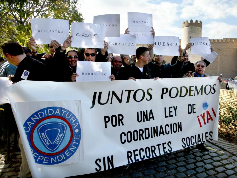 Protestas contra la Ley de Policías Locales de Aragón