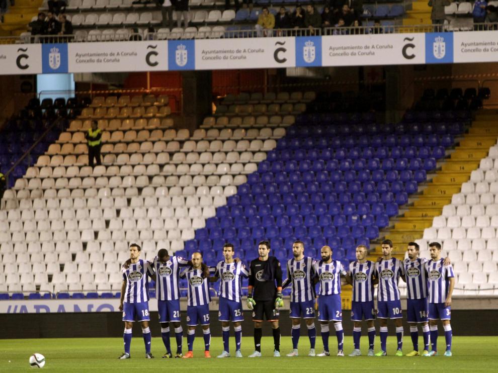 La grada de los Riazor Blues, vacía en protesta por la muerte de Jimmy