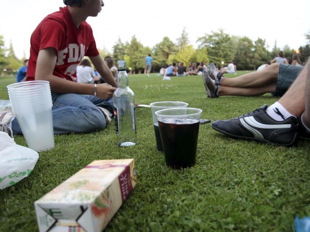 Botellón en el parque de La Dehesa, en una imagen de archivo
