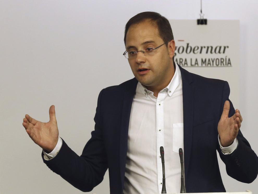 El secretario de Organización del PSOE, César Luena.