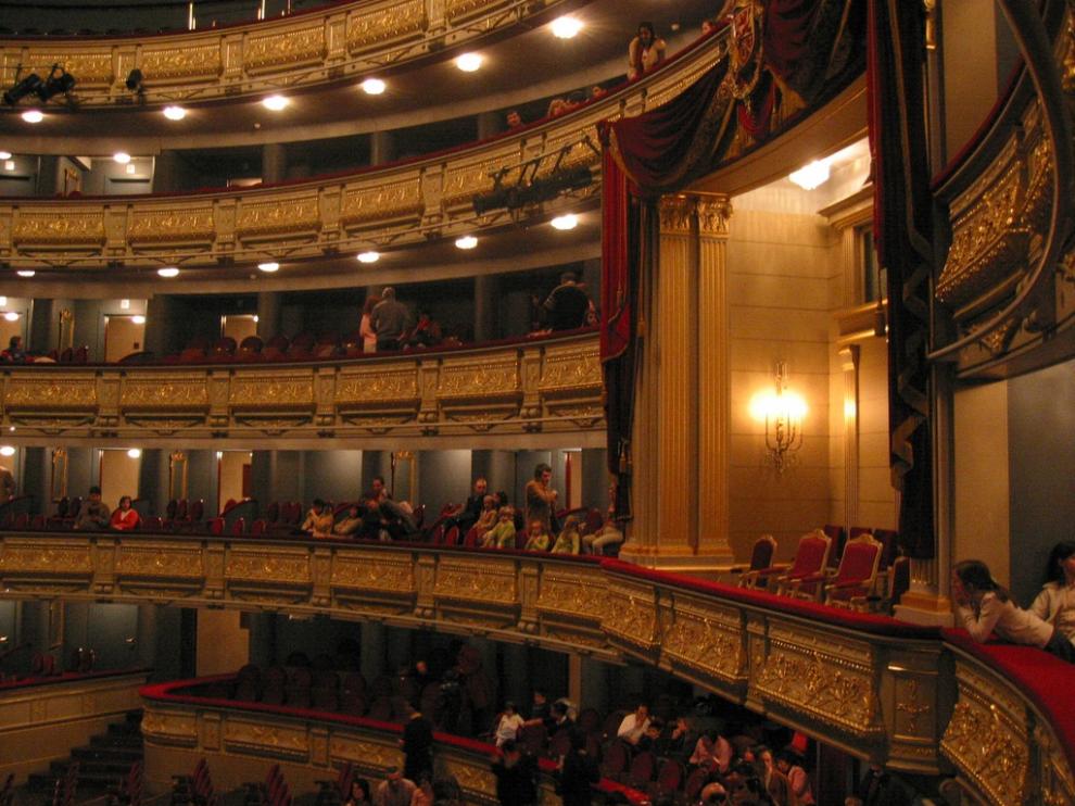 Carmena cede al Teatro Real todas las entradas del palco que usaban las autoridades
