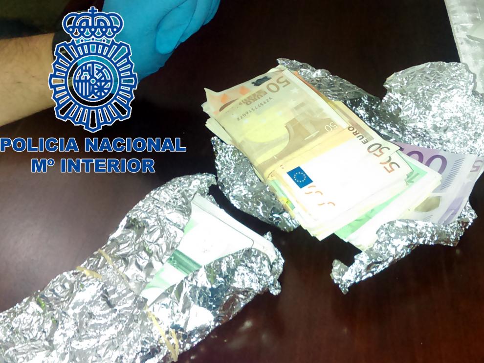 Uno de los paquetes del timo de la estampita