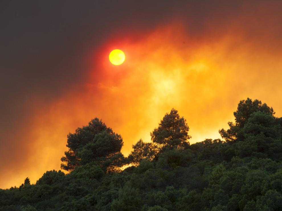 Incendio de las Cinco Villas, desde el término municipal de Orés.