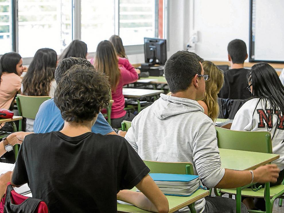 El futuro Ejecutivo se ha comprometido a suspender la Lomce en secundaria y bachillerato.