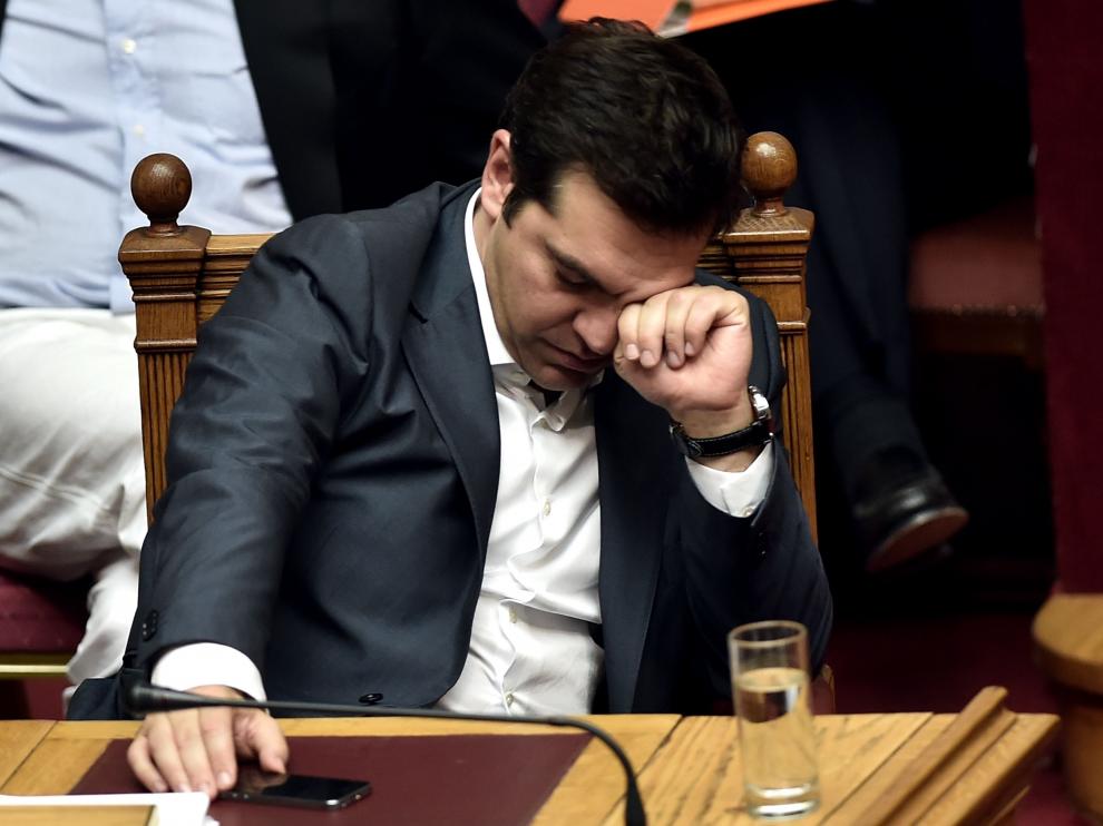 Tsipras durante la sesión del Parlamento griego este miércoles.