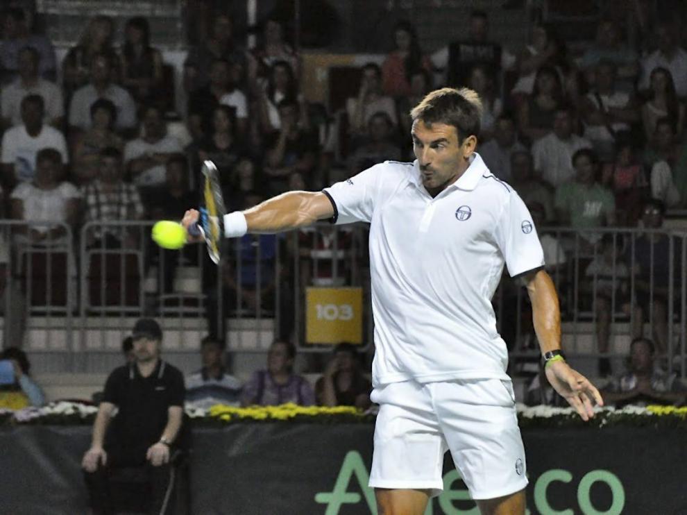 Robredo y Andújar dejan casi sentenciada la eliminatoria