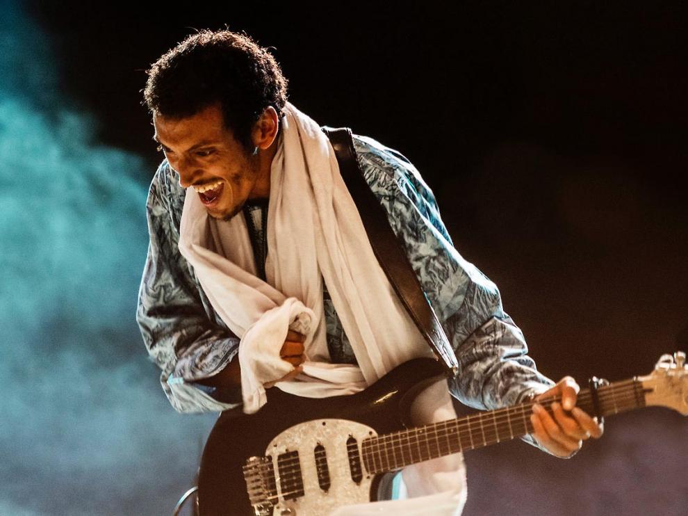Bombino es miembro de una tribu tuareg descendiente de los bereberes del norte de África.
