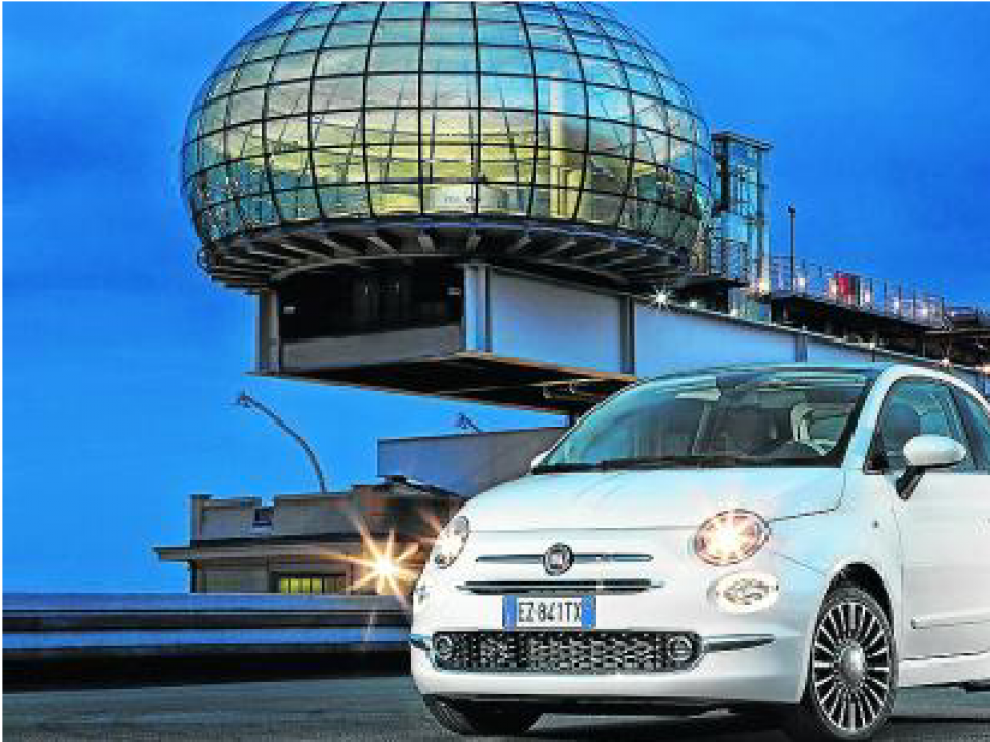 El nuevo 500 fue presentado el día 4 en la emblemática fábrica de Fiat El Lingotto de Turín.