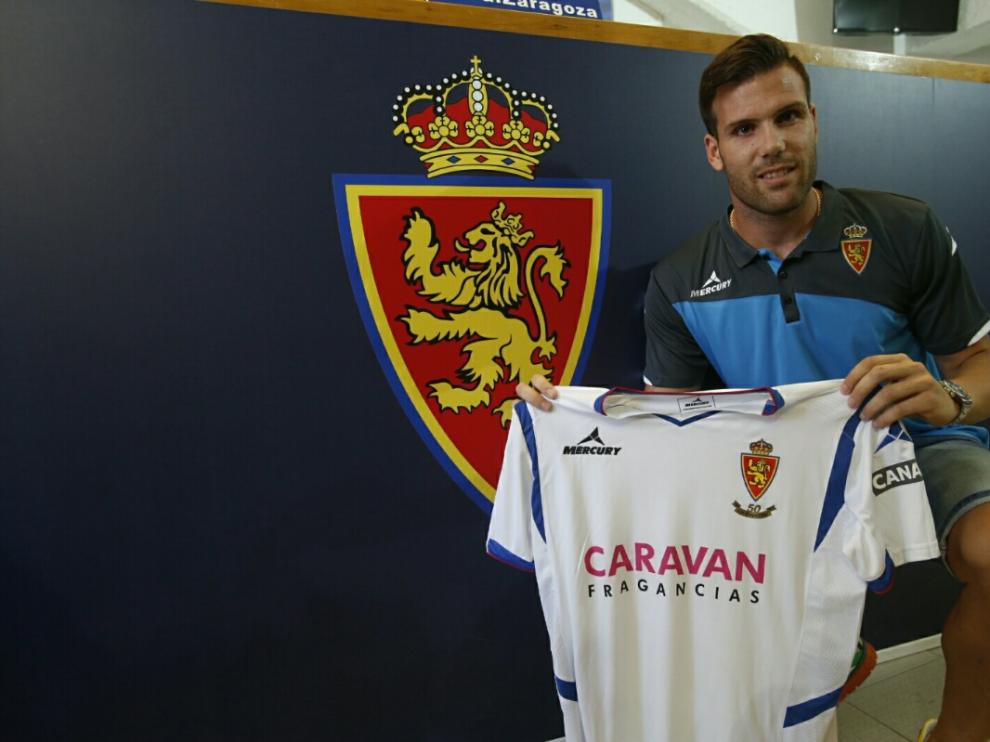 Presentación de Ortuño como jugador del Real Zaragoza