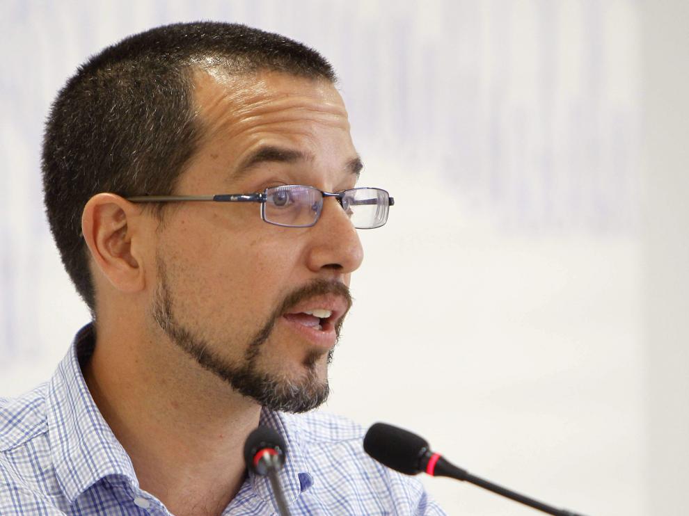 El secretario de Organización de Podemos, Sergio Pascual, durante la rueda de prensa.