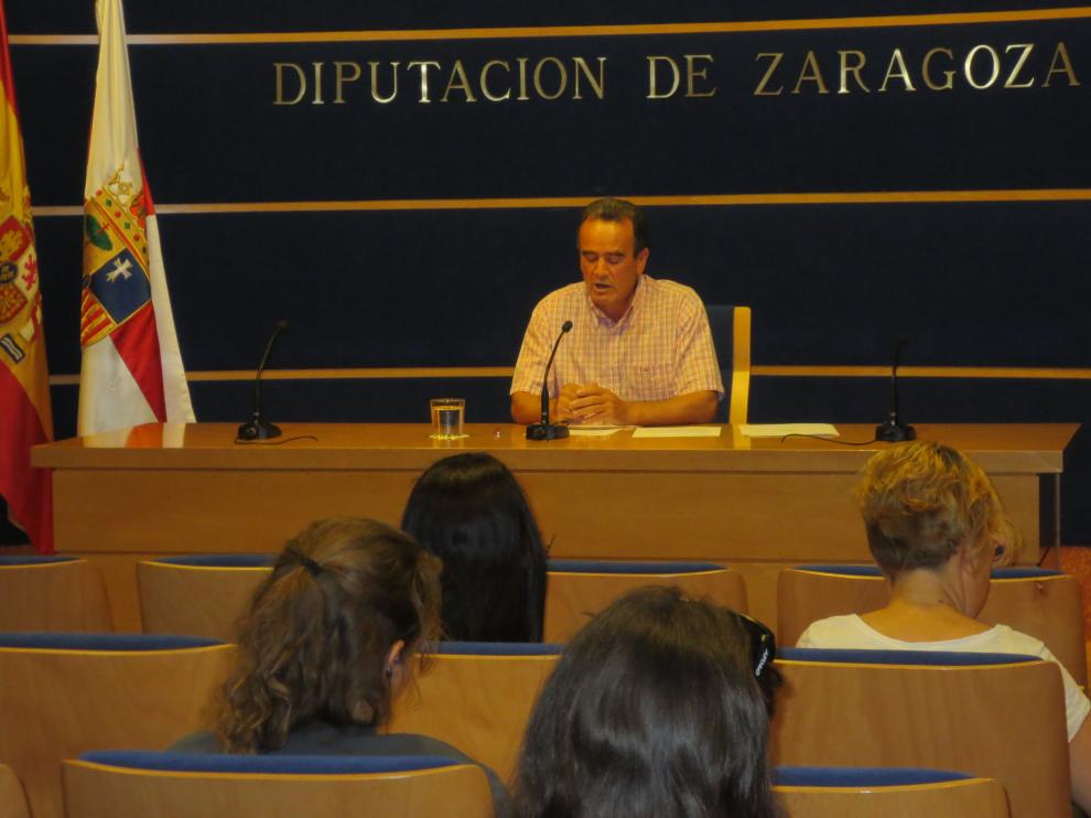 Juan Antonio Sánchez Quero durante la presentación del equpo de la Diputación Provincial de Zaragoza.