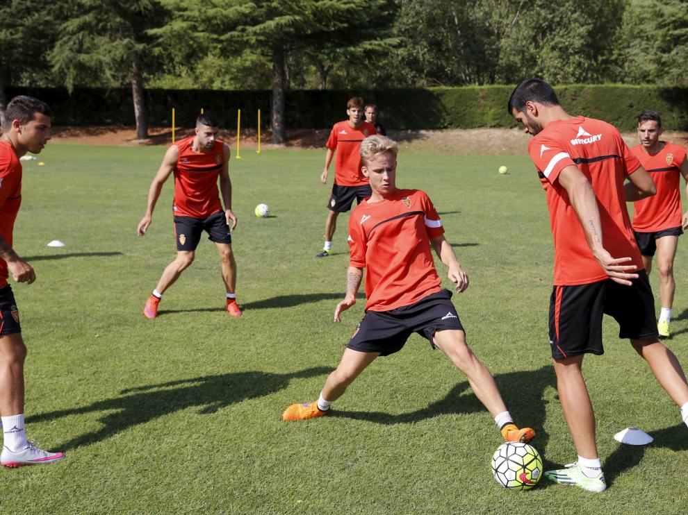 Sergio Gil, durante un entrenamiento del Real Zaragoza en Boltaña
