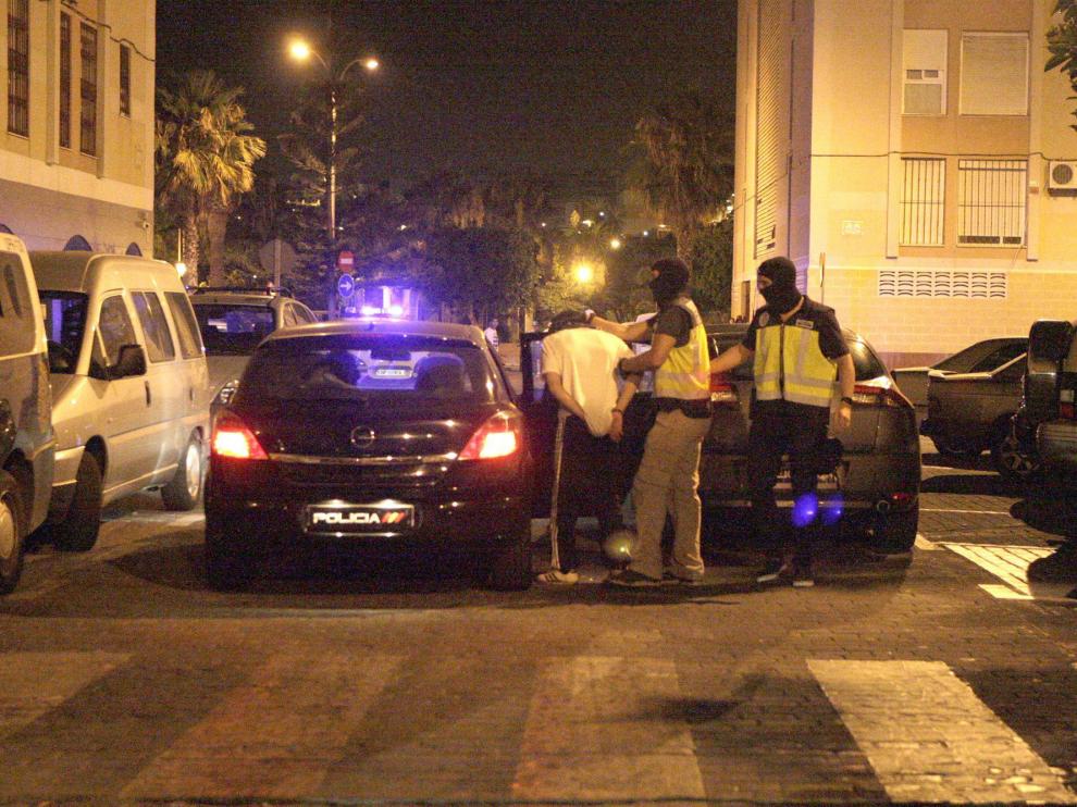 El hombre arrestado se dedicaba a la grabación de sermones de carácter radical.