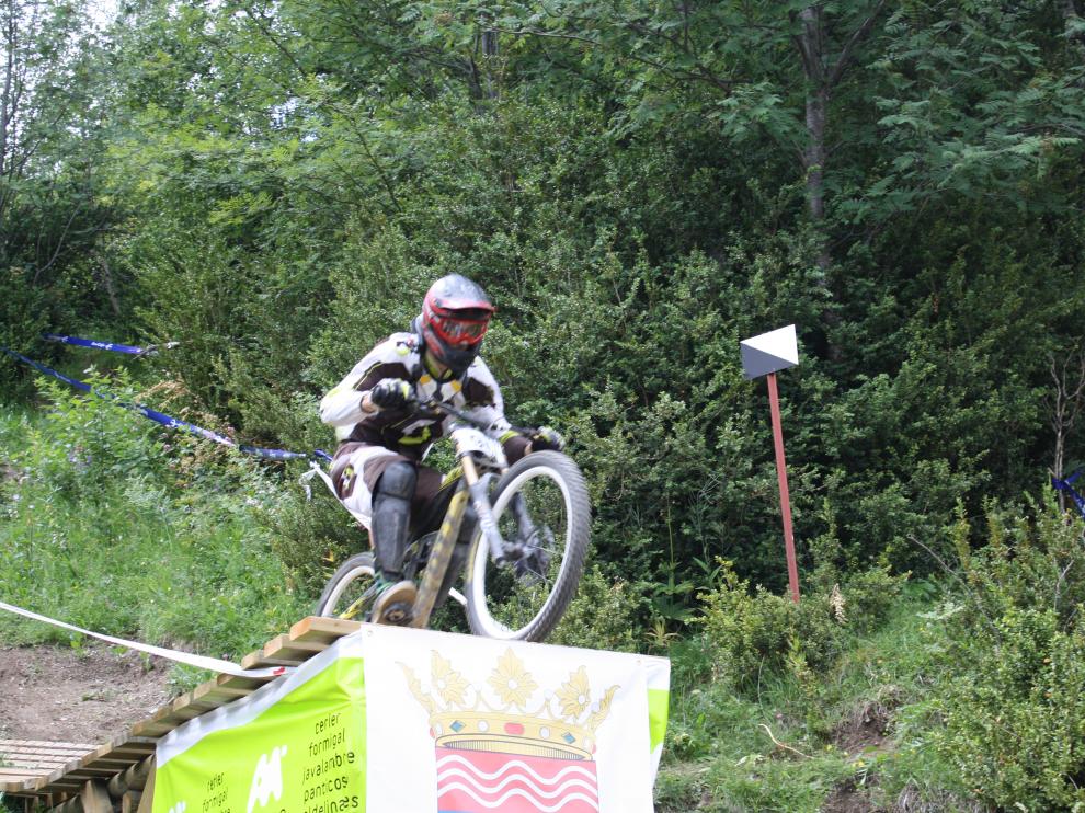 Una imagen de una prueba de BTT en las estaciones de Aramón