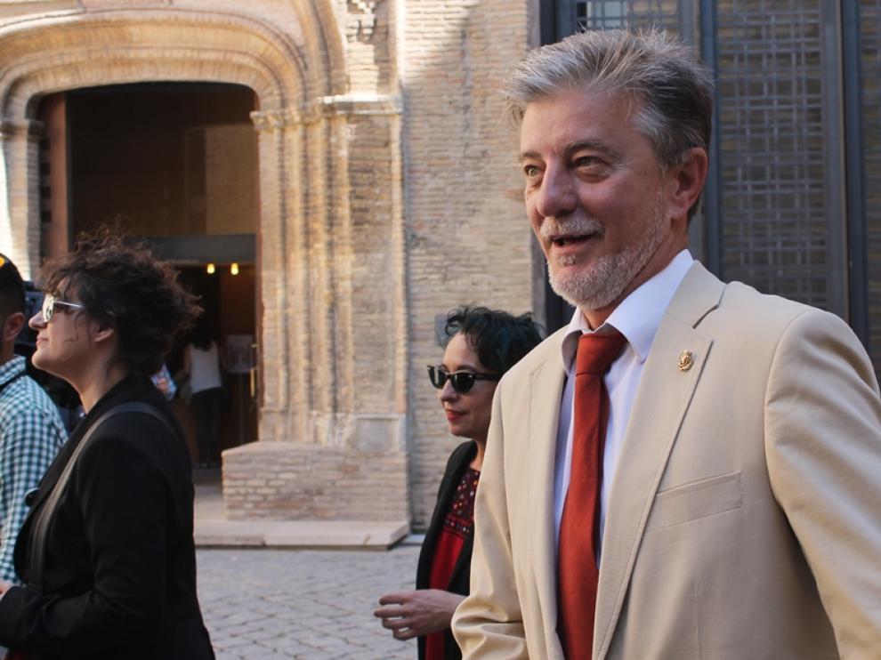 Santisteve seguirá al Zaragoza en el Memorial Carlos Lapetra desde el palco