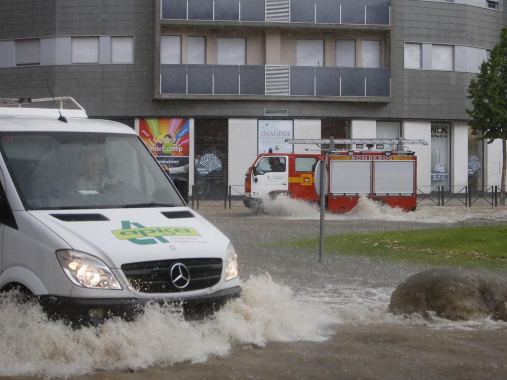 Las fuertes tormentas azotaron este martes a Huesca.
