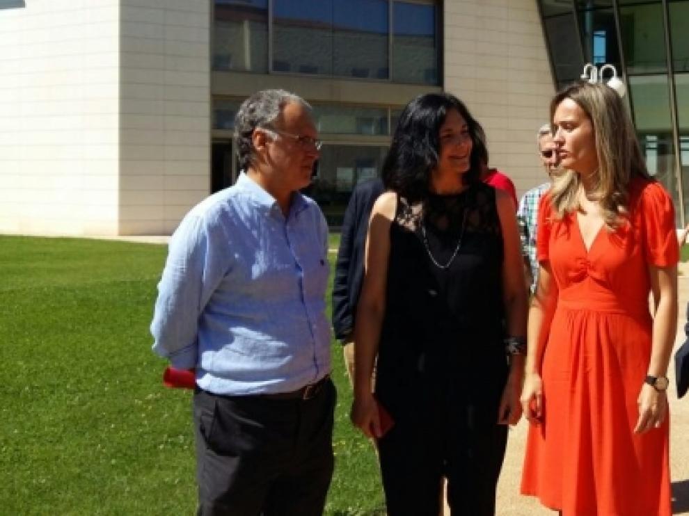La consejera de Innovación, Investigación y Universidad, Pilar Alegría, en su visita al campus de Teruel.