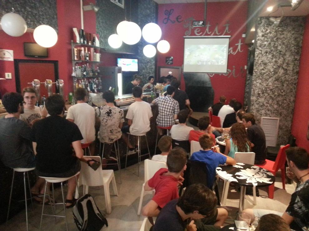 Una imagen del ambiente que había en el Chat of Noir para la retransmisión de las partidas.