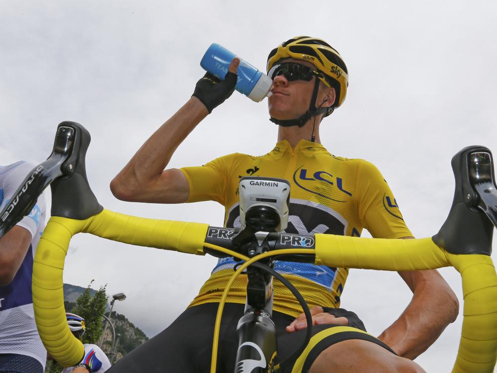 Froome, con el 'maillot' amarillo de líder del Tour