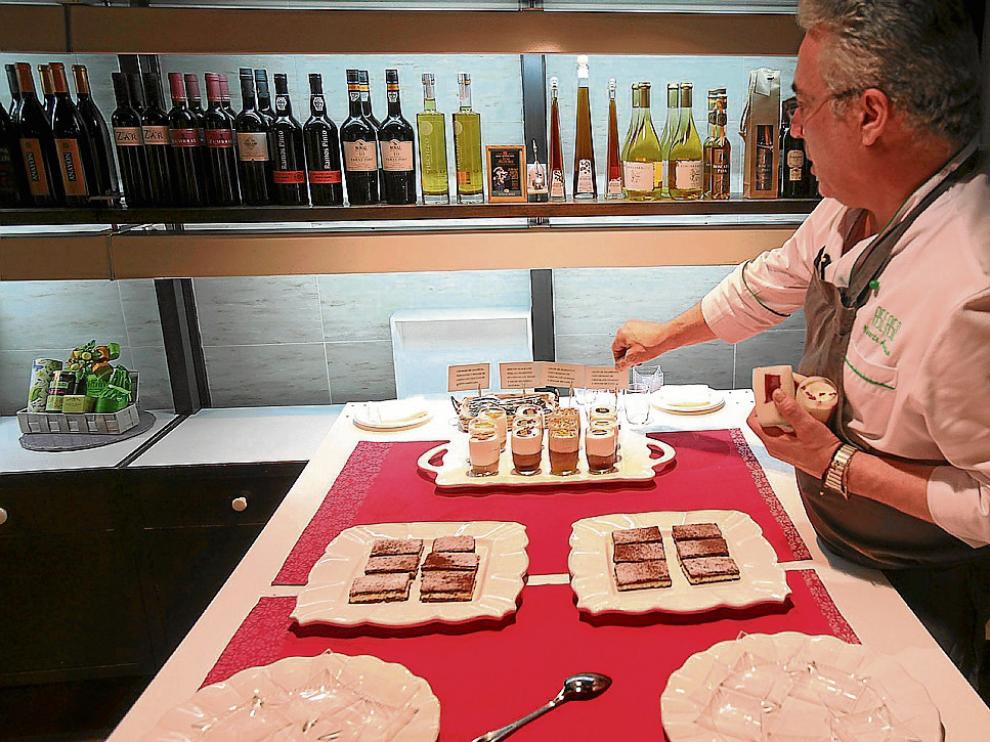 El establecimiento de Ascaso en Huesca, cuyo producto estrella es el Pastel Ruso.