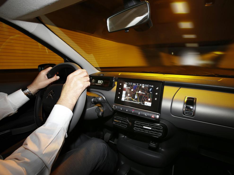 Un coche con GPS integrado.