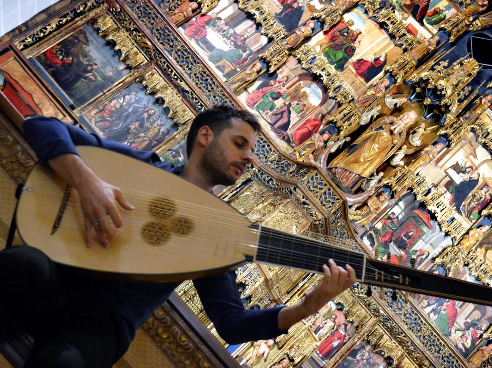 Daniel Zapico durante los ensayos.