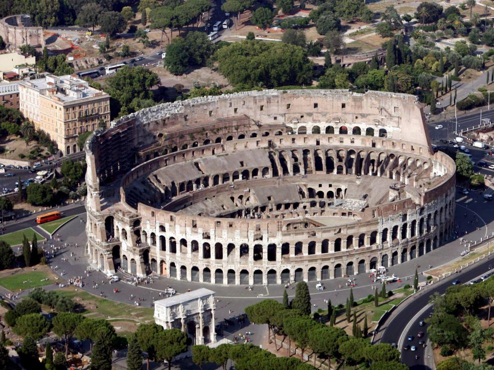 Vista aérea del Coliseo de Roma.