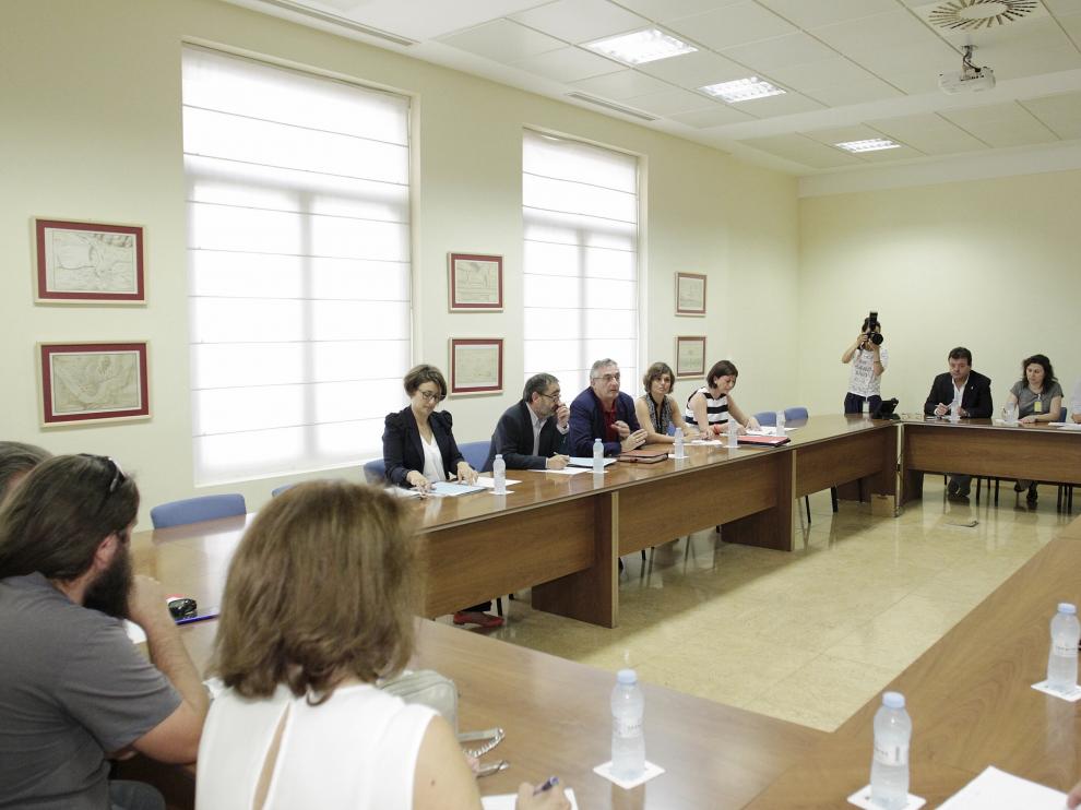 Reunión de la DGA y los afectados por la contaminación del Gállego