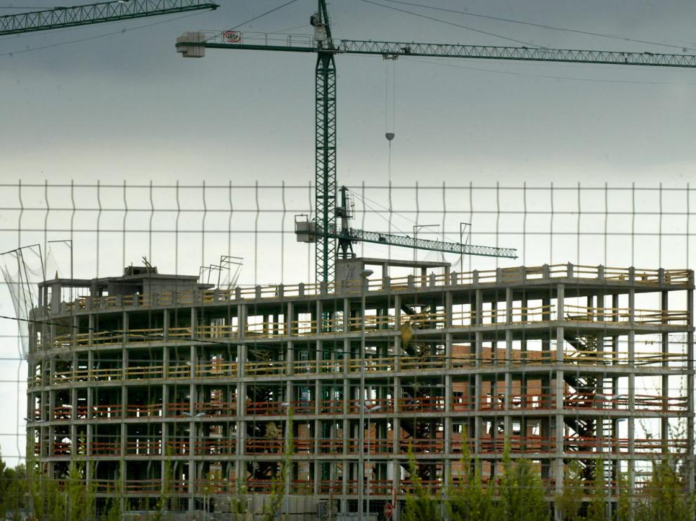 Las 'hipotecas burbuja' atrapan aún a 10.000 familias en Aragón