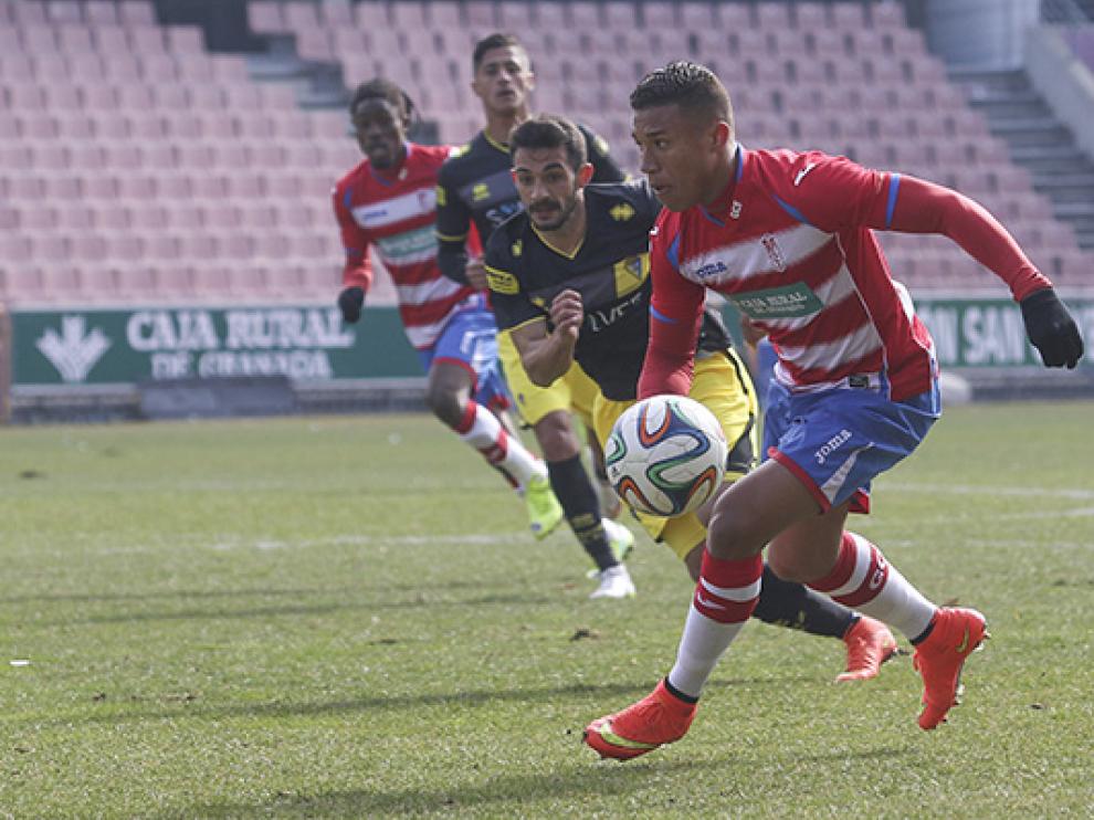 Darwin Machís durante un partido con el Granada CF.