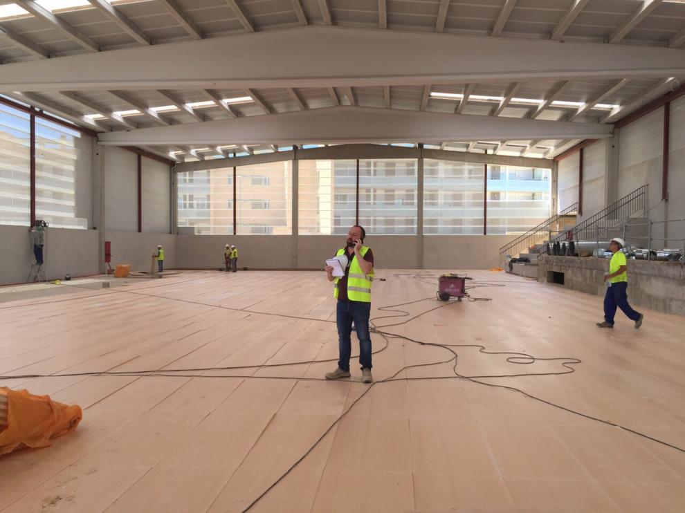 Interior del polideportivo del colegio.