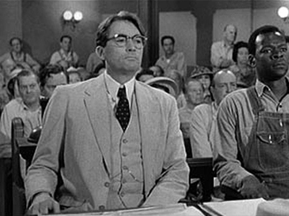 Fotograma de la película 'Matar a un ruiseño', protagonizada por Gregory Peck y Brock Peters.