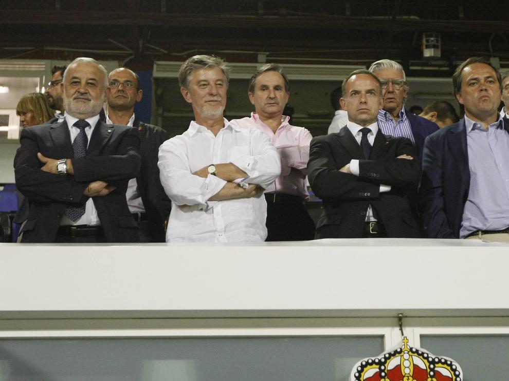 Pedro Santisteve en el palco durante el partido.