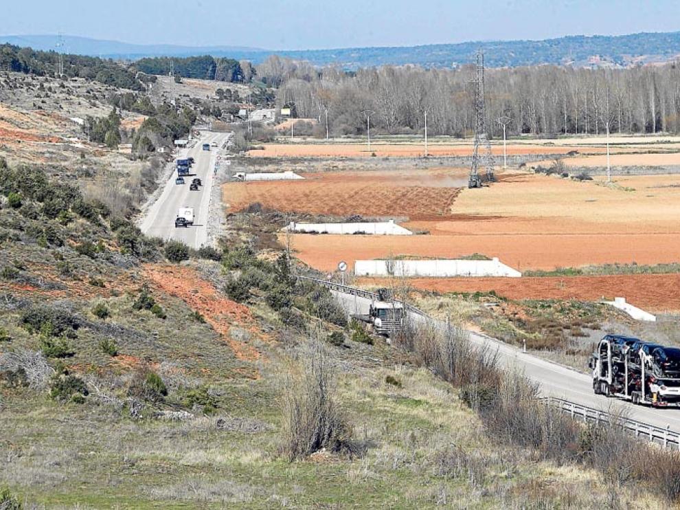Tramo de la autovía del Duero