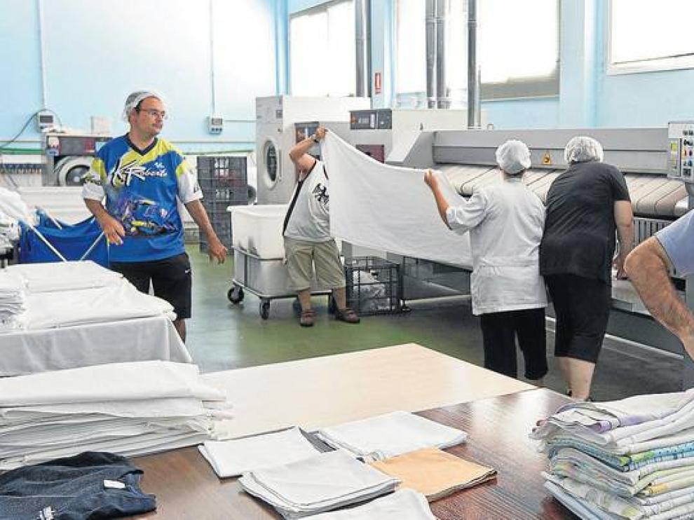 Aragón suma 1.877 contratos indefinidos desde marzo gracias a los incentivos del Gobierno