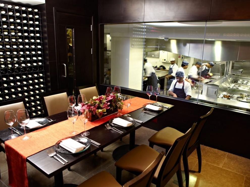Cocina de su restaurante Benares Londres, homólogo al que abrirá en Madrid.