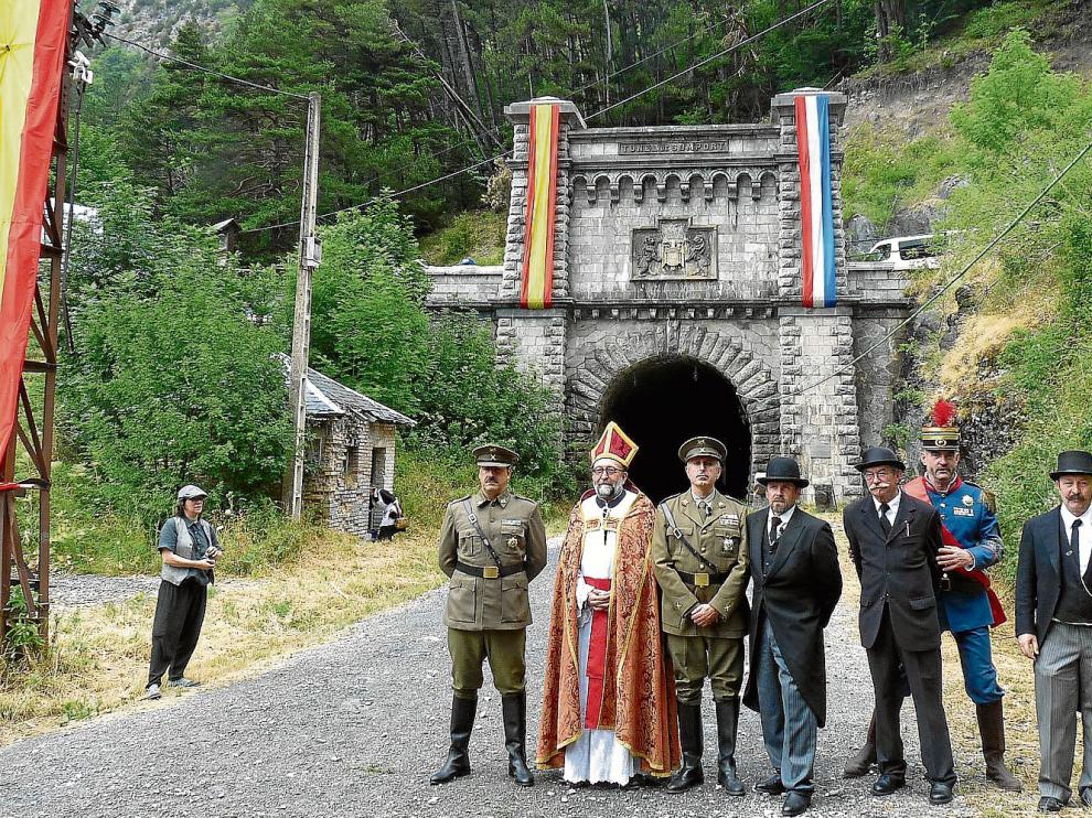 La novedad fue el acto en el túnel ferroviario de Somport