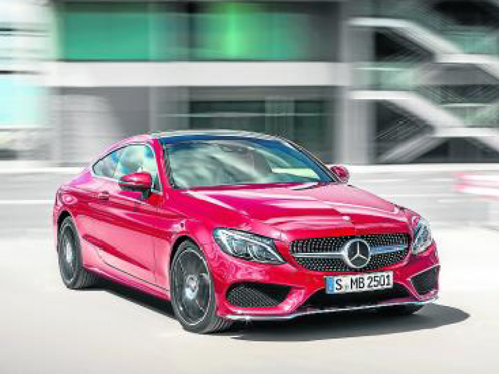 Mercedes-Benz amplía la Clase C con un coupé.