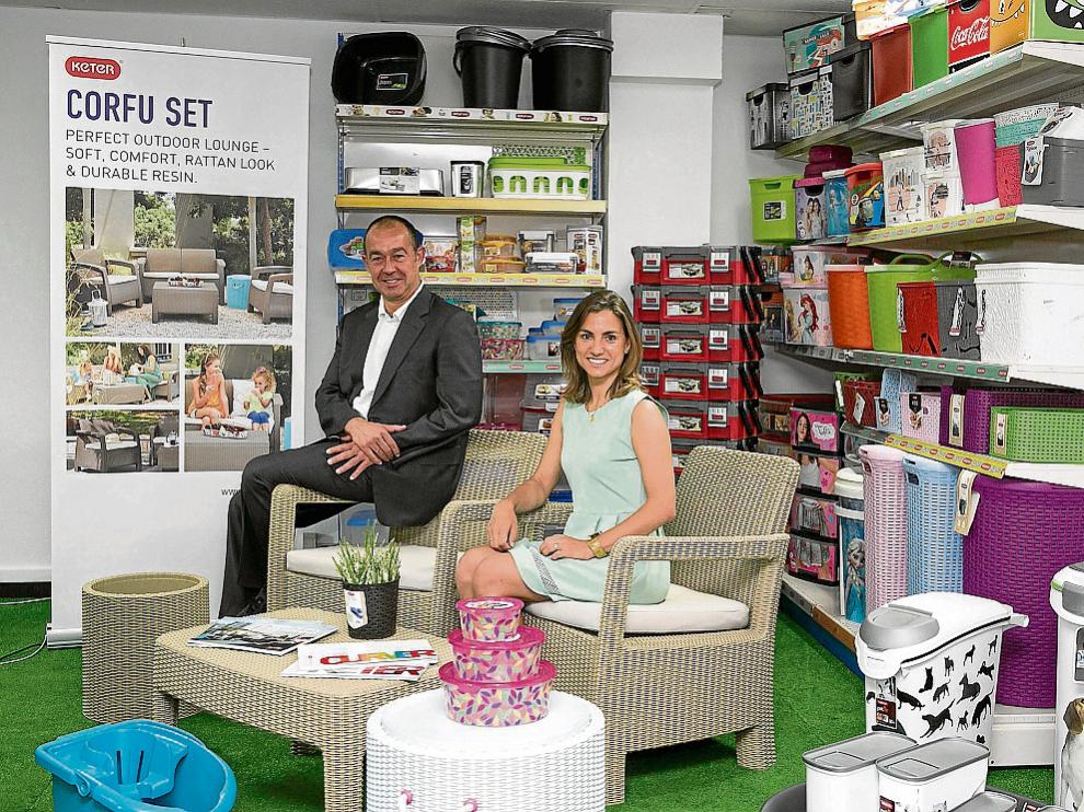 Sergio Laspalas, director general, y Adriana Mateo, directora de Márquetin.