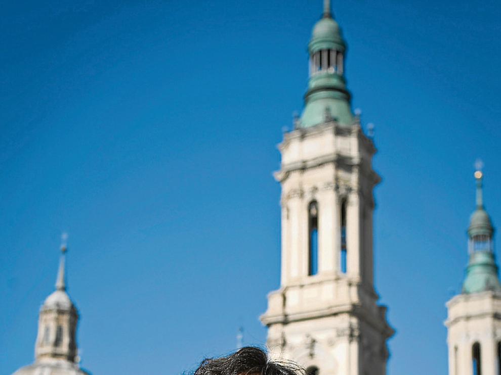 Carmen París fotografiada recientemente en la plaza del Pilar.
