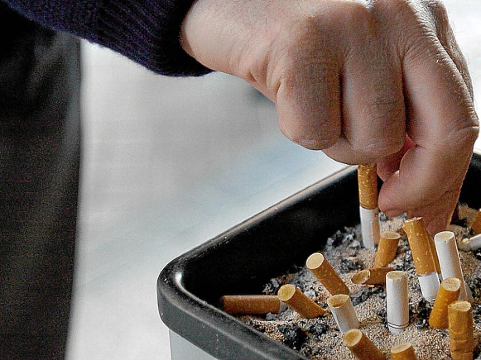 Más de cien farmacias en toda España ayudarán a los fumadores a dejar el tabaco