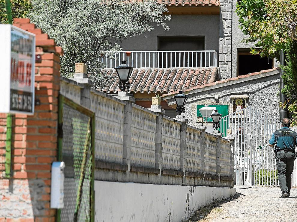 La Guardia Civil estuvo varios días recogiendo pruebas en la residencia.