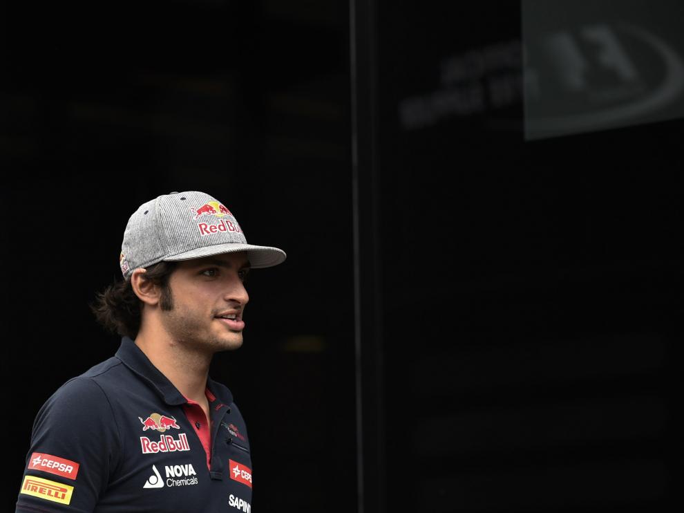?Carlos Sainz abandona el Gran Premio de Bélgica