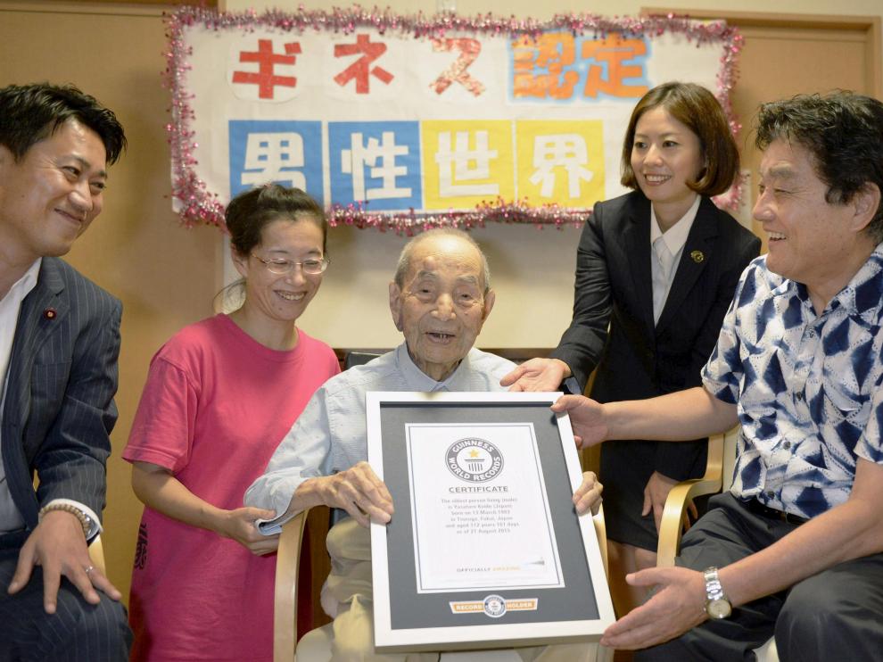 Yasutaro Koide, el hombre vivo más longevo del mundo.