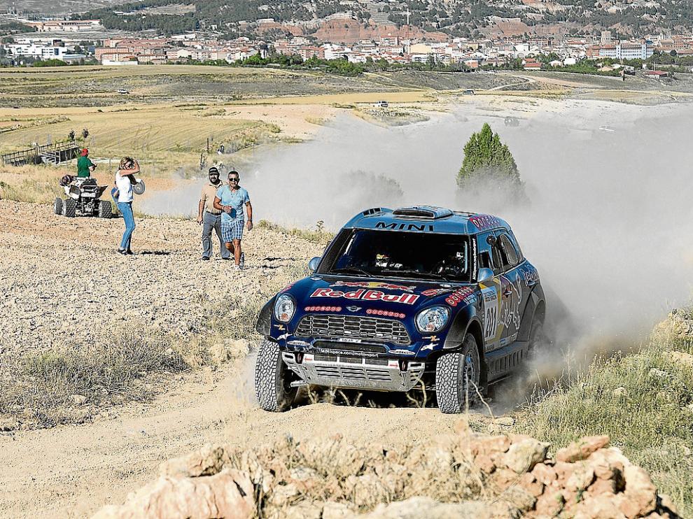 Al-Attiyah, durante la etapa prólogo de ayer en la que consiguió marcar el mejor tiempo.