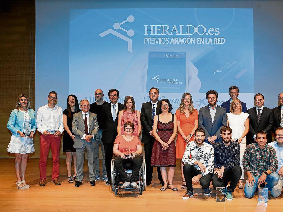 Todos los galardonados en esta segunda edición de los premios, junto a autoridades, patrocinadores y profesionales que entregaron los galardones.