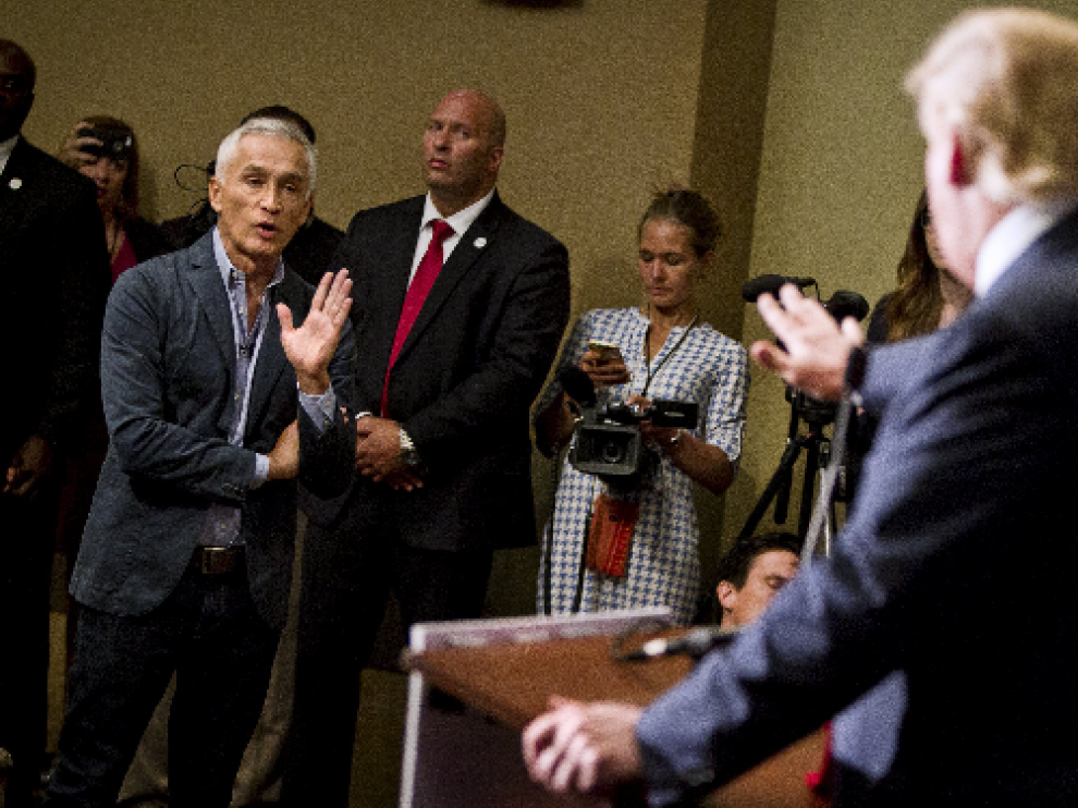 Donald Trump durante su encontronazo con el periodista mexicano de 'Univisión'.