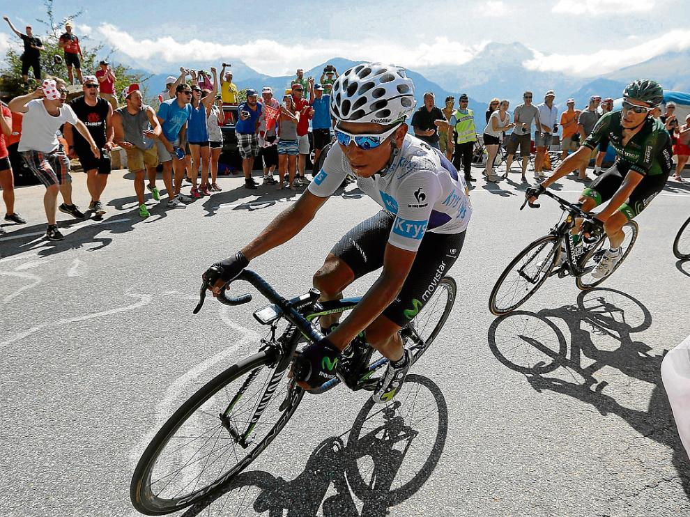 Nairo Quintana, en su duro ataque en las rampas de Alpe D'Huez.